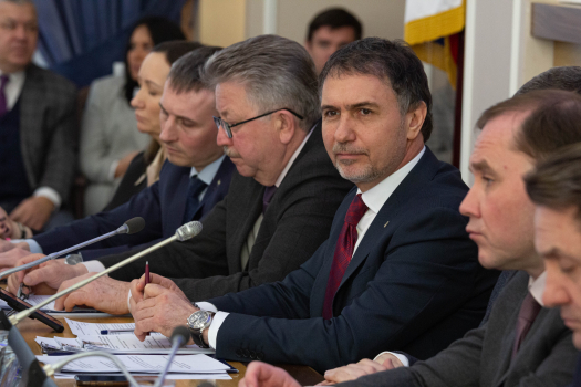 Противостояние паводку-2026 обсудили в Совете депутатов